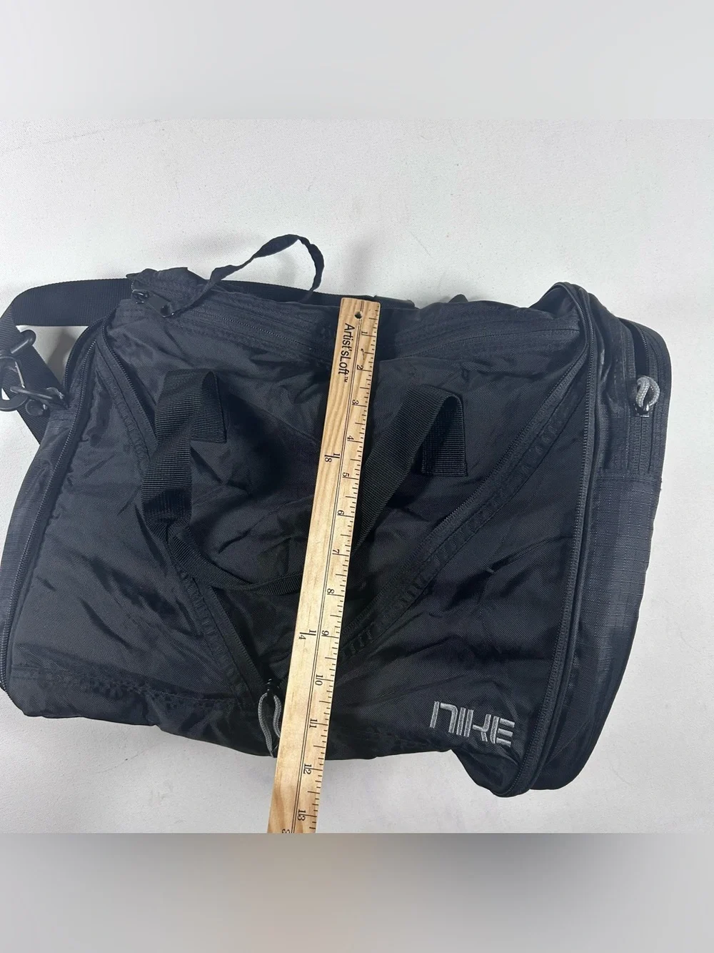 Nike Black Small Zipper Packable Utility Duffle Gym Bag Rare Bag 100% Nylon